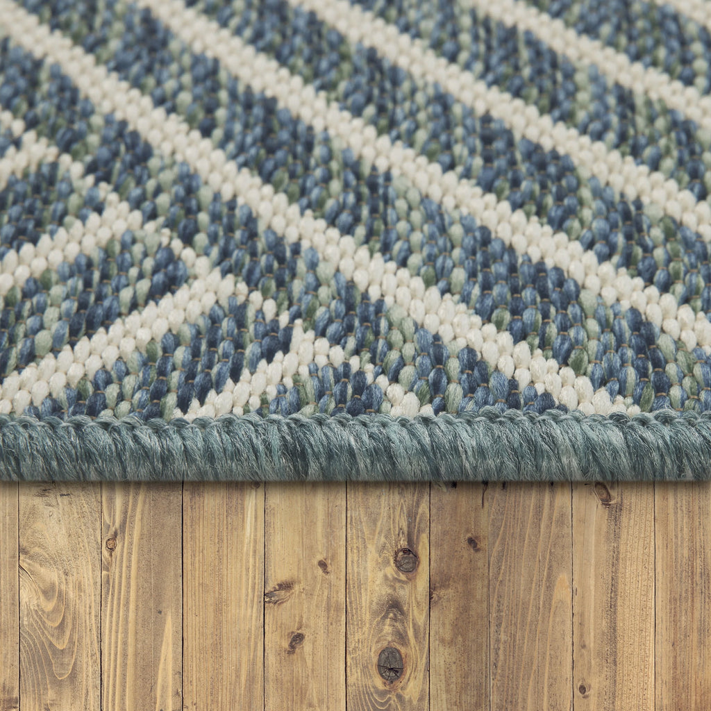 Blue 5' x 7' Outdoor Rug V2043