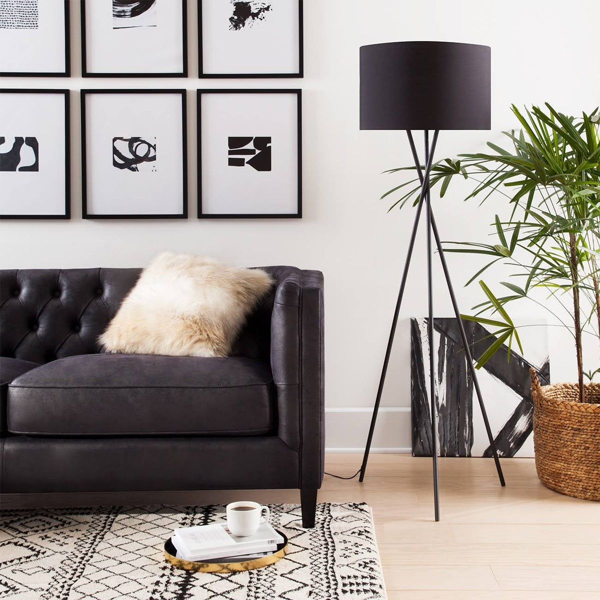 Black Tripod Floor Lamp K994974