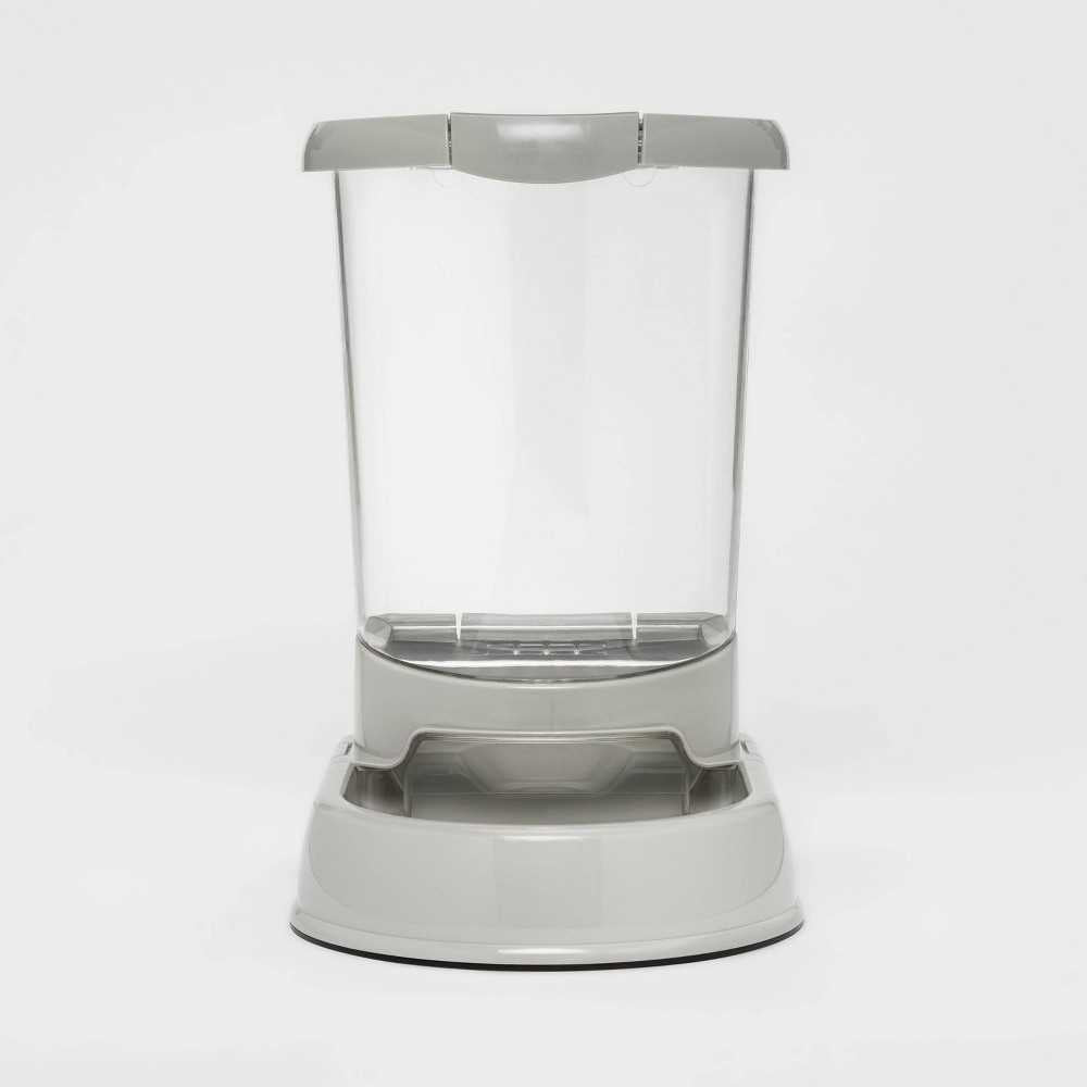Gravity Dog & Cat Feeder 2 1/2 lbs Z97633