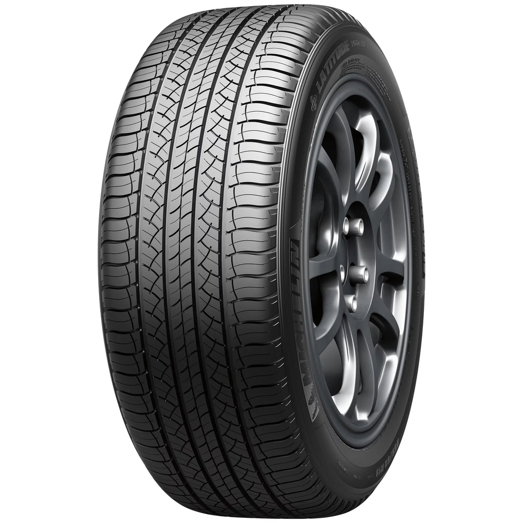 All-Season 245/60R18 105V Tire O686374