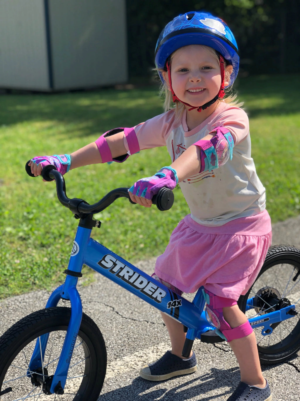 14x Sport Balance Bike Awesome Blue L8412