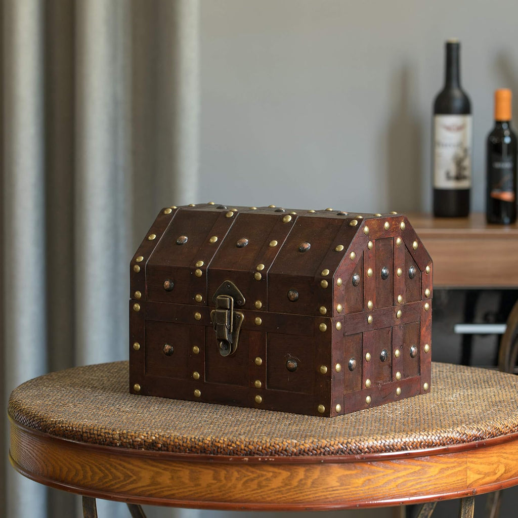 Vintage Pirate Chest E933