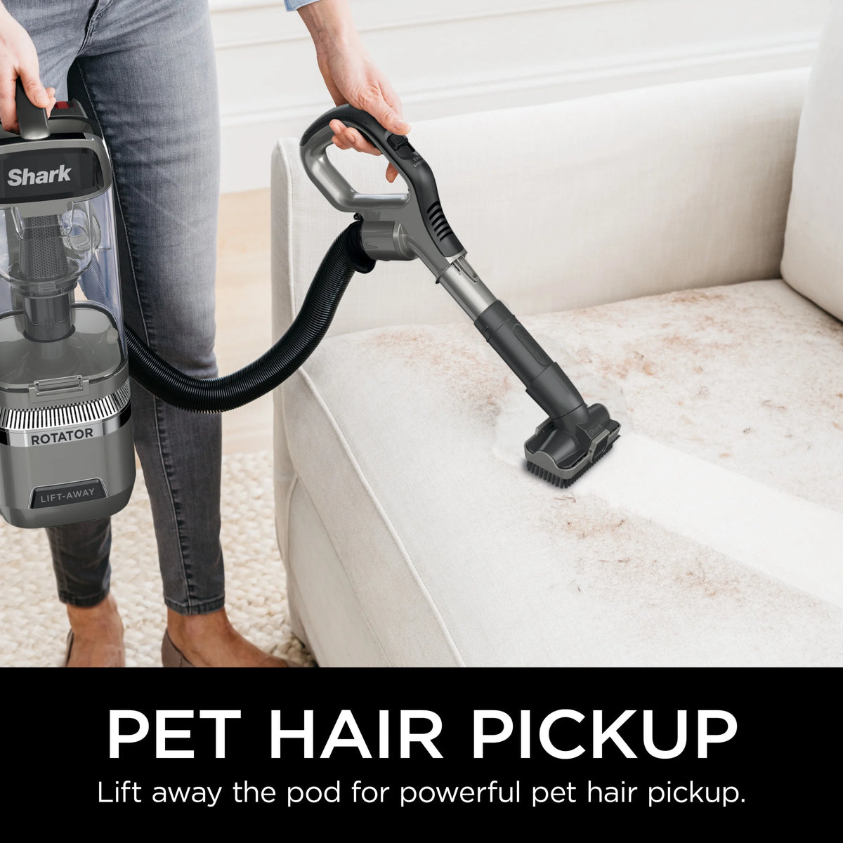 Upright Vacuum with Self-Cleaning Brushroll T770020